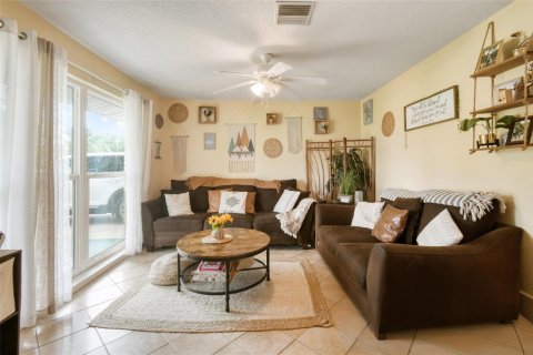 Casa en venta en Port St. Lucie, Florida, 2 dormitorios, 83.61 m2 № 2187320 - foto 6