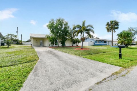 Casa en venta en Port St. Lucie, Florida, 2 dormitorios, 83.61 m2 № 2187320 - foto 30
