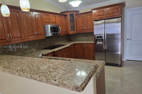 Casa en venta en Hialeah, Florida, 3 dormitorios, 108.7 m2 № 2003784 - foto 12