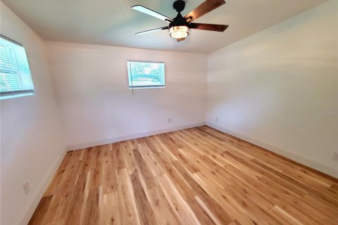 House in Clearwater, Florida 3 bedrooms, 124.3 sq.m. № 1803154 - photo 28