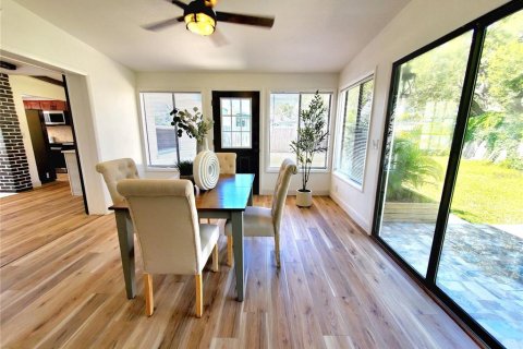 House in Clearwater, Florida 3 bedrooms, 124.3 sq.m. № 1803154 - photo 18