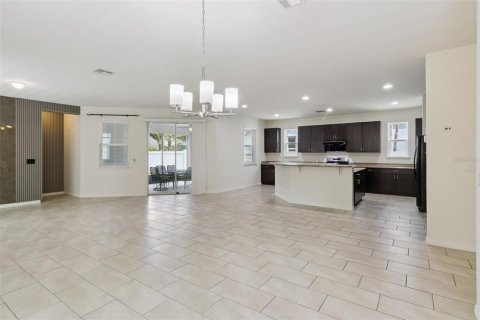 Casa en venta en Winter Garden, Florida, 5 dormitorios, 320.33 m2 № 2134349 - foto 15