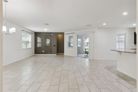 Casa en venta en Winter Garden, Florida, 5 dormitorios, 320.33 m2 № 2134349 - foto 19