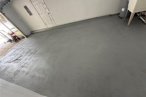 Propiedad comercial en venta en Deltona, Florida № 1875284 - foto 13