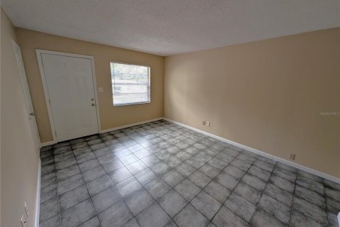 Appartement à louer à Tampa, Floride: 2 chambres, 65.22 m2 № 2329541 - photo 2