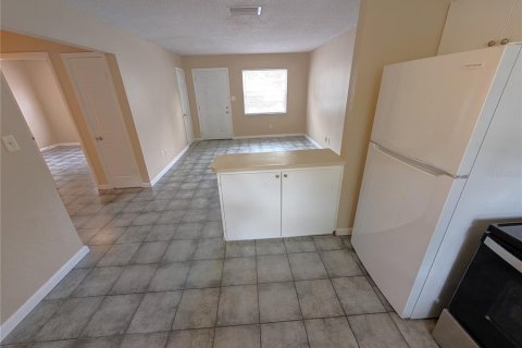 Appartement à louer à Tampa, Floride: 2 chambres, 65.22 m2 № 2329541 - photo 6