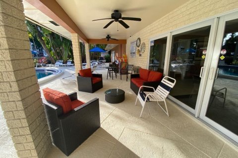 Condo in Wilton Manors, Florida, 1 bedroom  № 947947 - photo 1