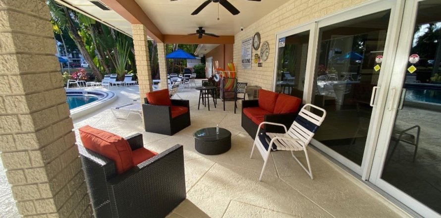 Condo in Wilton Manors, Florida, 1 bedroom  № 947947