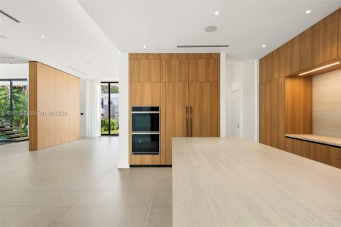 Купить виллу или дом в Майами, Флорида 6 спален, 539.2м2, № 2049187 - фото 23