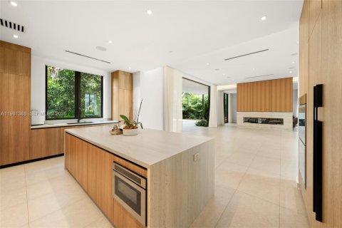 Купить виллу или дом в Майами, Флорида 6 спален, 539.2м2, № 2049187 - фото 21