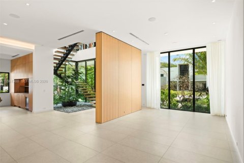 Купить виллу или дом в Майами, Флорида 6 спален, 539.2м2, № 2049187 - фото 12