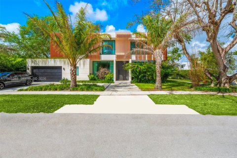 Купить виллу или дом в Майами, Флорида 6 спален, 539.2м2, № 2049187 - фото 3