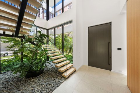 Купить виллу или дом в Майами, Флорида 6 спален, 539.2м2, № 2049187 - фото 8