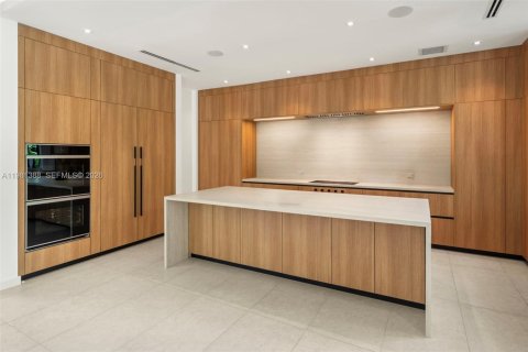 Купить виллу или дом в Майами, Флорида 6 спален, 539.2м2, № 2049187 - фото 20