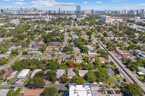 Immobilier commercial à Hallandale Beach, Floride 177.26 m2 № 2423345