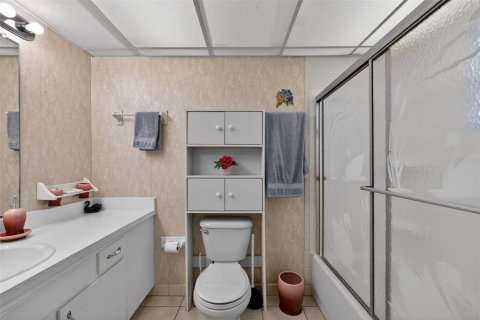 Купить кондоминиум в Брейдентон, Флорида 3 комнаты, 67.35м2, № 2093745 - фото 16