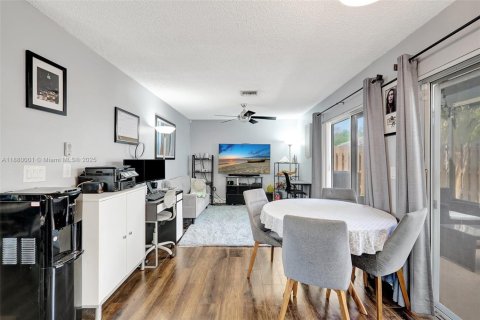 Villa ou maison à vendre à Plantation, Floride: 3 chambres, 138.8 m2 № 1981390 - photo 14