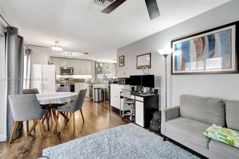 Villa ou maison à vendre à Plantation, Floride: 3 chambres, 138.8 m2 № 1981390 - photo 15