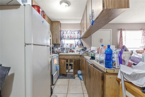 Commercial property in Saint Petersburg, Florida 12 bedrooms, 508.92 sq.m. № 2318862 - photo 15