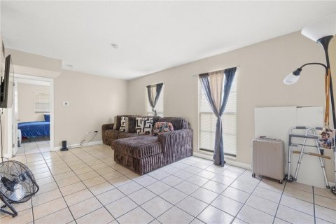 Commercial property in Saint Petersburg, Florida 12 bedrooms, 508.92 sq.m. № 2318862 - photo 30