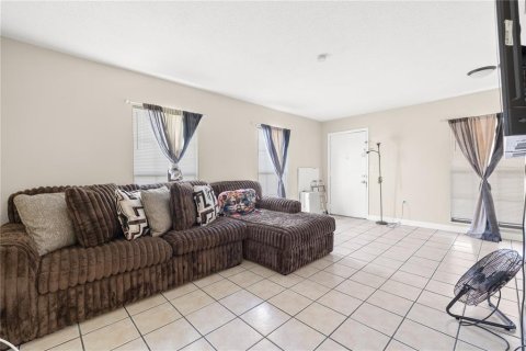 Commercial property in Saint Petersburg, Florida 12 bedrooms, 508.92 sq.m. № 2318862 - photo 29