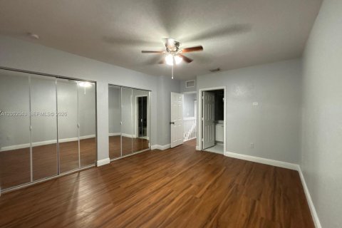 Villa ou maison à louer à Miramar, Floride: 2 chambres, 98.1 m2 № 2170298 - photo 16
