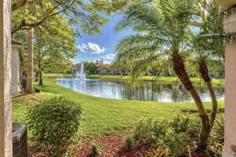 Villa ou maison à louer à Miramar, Floride: 2 chambres, 98.1 m2 № 2170298 - photo 4
