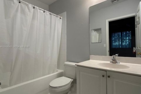 Villa ou maison à louer à Miramar, Floride: 2 chambres, 98.1 m2 № 2170298 - photo 17