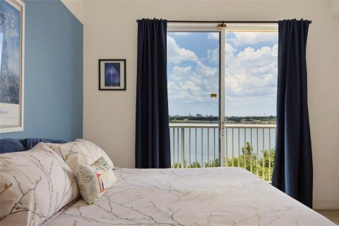 Condominio en venta en Orlando, Florida, 3 dormitorios, 217.86 m2 № 2157383 - foto 29