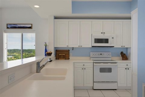 Condominio en venta en Orlando, Florida, 3 dormitorios, 217.86 m2 № 2157383 - foto 15