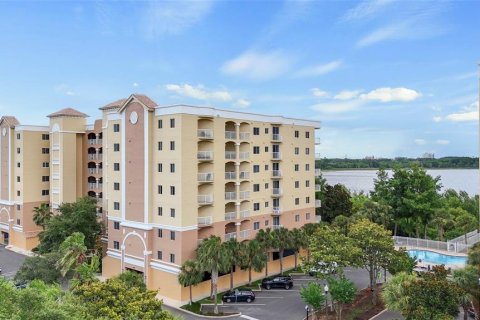 Condo in Orlando, Florida, 3 bedrooms  № 2157383