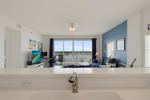 Condominio en venta en Orlando, Florida, 3 dormitorios, 217.86 m2 № 2157383 - foto 14