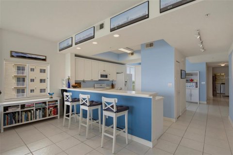 Condominio en venta en Orlando, Florida, 3 dormitorios, 217.86 m2 № 2157383 - foto 12