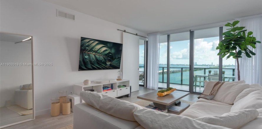 Condo à Miami, Floride, 1 chambre  № 1953518