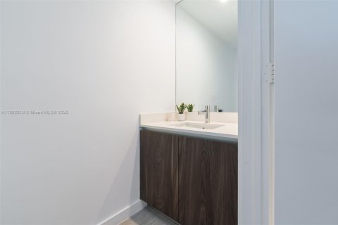 Copropriété à vendre à Miami, Floride: 1 chambre, 89.09 m2 № 1953518 - photo 21