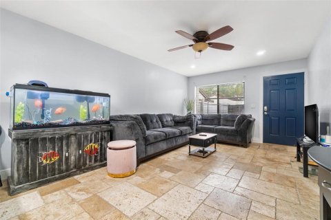 Townhouse in Clearwater, Florida 4 bedrooms, 135.27 sq.m. № 1772152 - photo 3