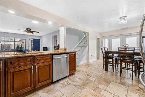 Townhouse in Clearwater, Florida 4 bedrooms, 135.27 sq.m. № 1772152 - photo 7