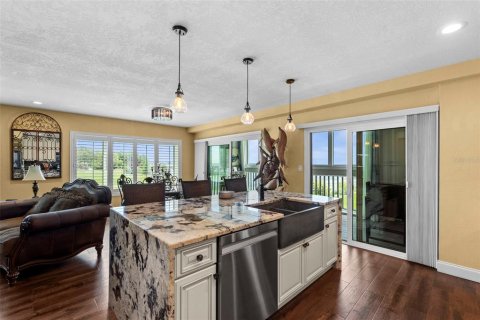 Condo in Ruskin, Florida, 1 bedroom № 2303129 - photo 14