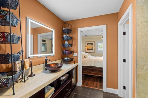 Condo in Ruskin, Florida, 1 bedroom № 2303129 - photo 25