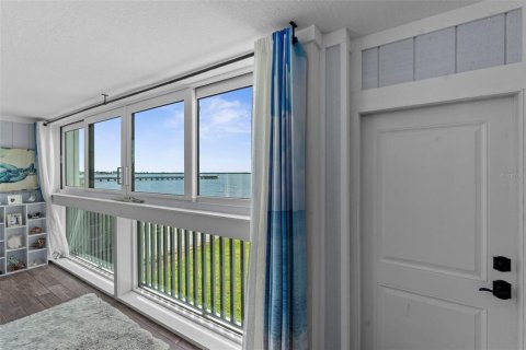 Condo in Ruskin, Florida, 1 bedroom № 2303129 - photo 30