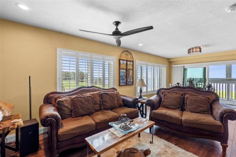 Condo in Ruskin, Florida, 1 bedroom № 2303129 - photo 7