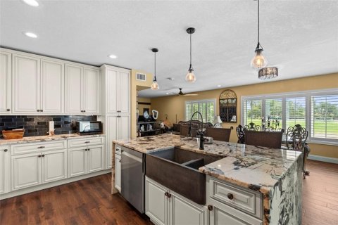 Condo in Ruskin, Florida, 1 bedroom № 2303129 - photo 12