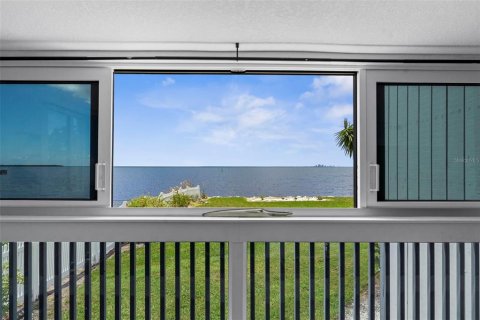 Condo in Ruskin, Florida, 1 bedroom № 2303129 - photo 29