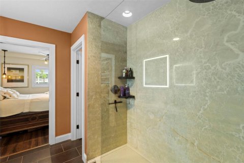 Condo in Ruskin, Florida, 1 bedroom № 2303129 - photo 24