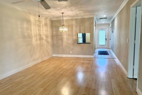 Condo in Delray Beach, Florida, 2 bedrooms  № 2176201 - photo 10