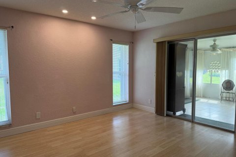 Condo in Delray Beach, Florida, 2 bedrooms  № 2176201 - photo 14