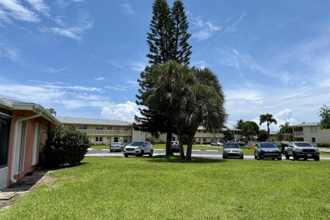 Condo in Delray Beach, Florida, 2 bedrooms  № 2176201 - photo 6