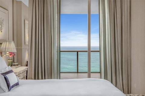 Condominio en venta en Bal Harbour, Florida, 6 dormitorios, 636.19 m2 № 1956521 - foto 14