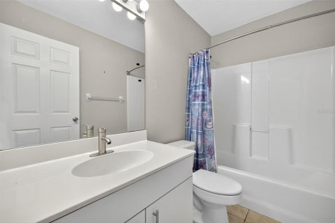House in Punta Gorda, Florida 2 bedrooms, 122.72 sq.m. № 1843597 - photo 20