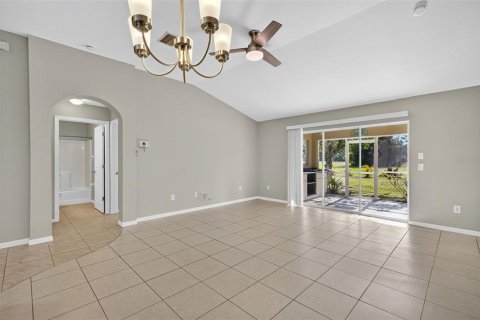 House in Punta Gorda, Florida 2 bedrooms, 122.72 sq.m. № 1843597 - photo 5